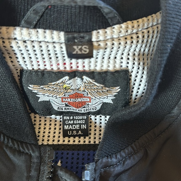 Harley Davidson bomber jacket with white striped detail size extra small - Picture 3 of 7
